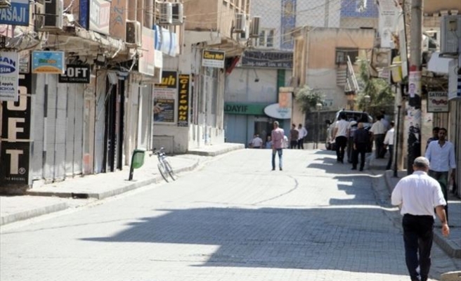 Cizre’de Esnaf Kepenk Açmadı