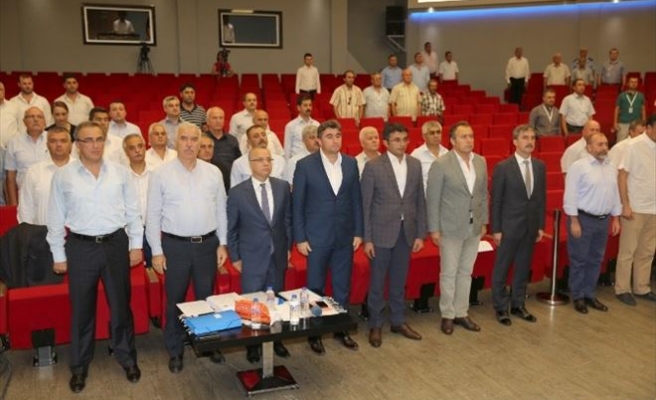 Büyükşehir Meclisinden Şehitlere Saygı