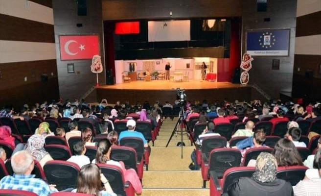 Kütahya ’Tiyatroyu Sevmiyor’ Gibi