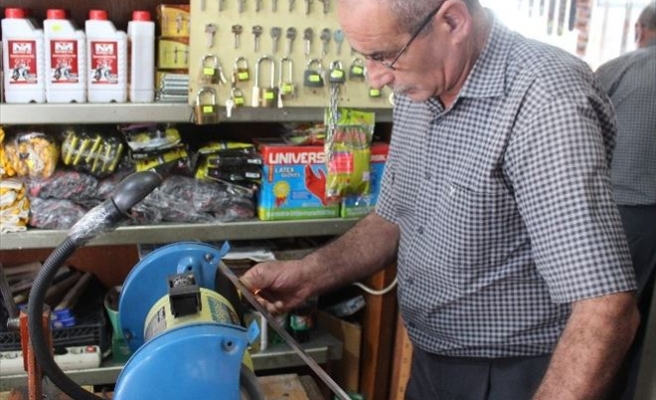 Kurban Bayramı Bıçakçının Yüzünü Güldürüyor