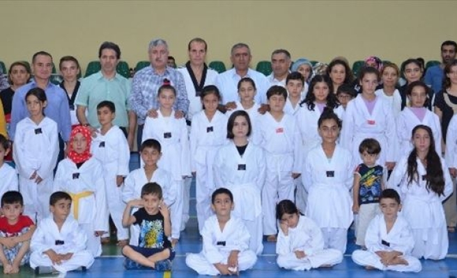 Yeşilyurtspor Taekwondo Kulübü’nden 137 Sporcu Kuşak Terfi Sınavına Girdi