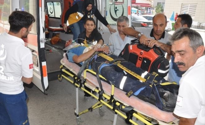 Çatıdan Düşen Genç 6 Saat Hayata Tutunabildi