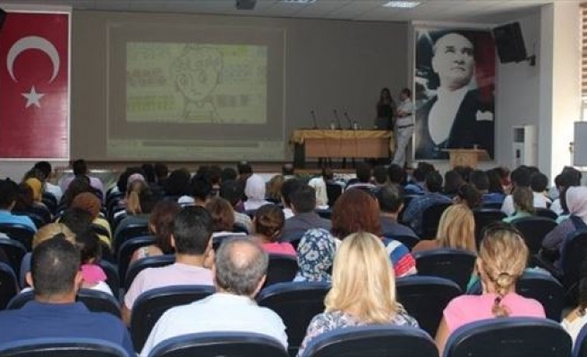Rehber Ve Özel Eğitim Öğretmenlerine Otizm Anlatıldı