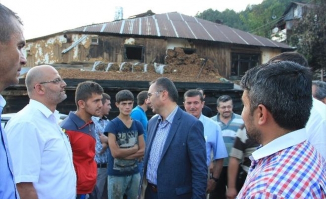 AK Partili Heyet Yangın Çıkan Köyde İncelemelerde Bulundu