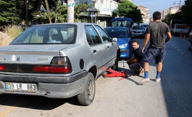 30 Aracın Lastiklerini Patlattılar