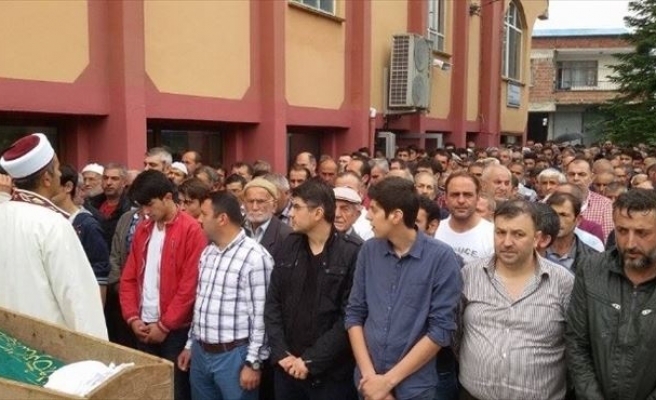Kamyonun Çarpması Sonucu Hayatını Kaybeden Atv Sürücüsü Son Yolculuğuna Uğurlandı