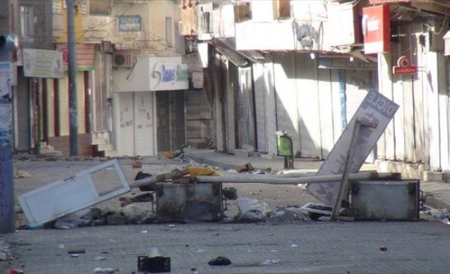 Cizre’de Patlayıcılar Kobralarla Etkisiz Hale Getiriliyor