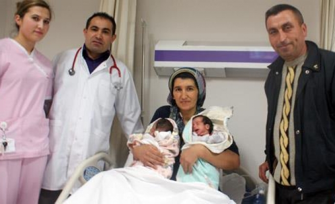 Yemek borusu gelişmeden doğan bebekler Yemek borusu gelişmeden doğan bebekler