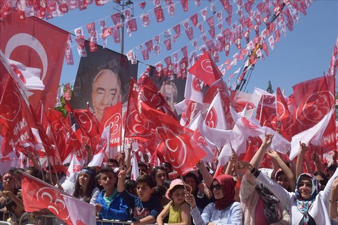 MHP UŞAK MİTİNGİ