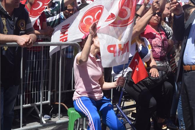 MHP UŞAK MİTİNGİ