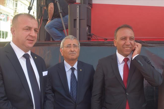 MHP UŞAK MİTİNGİ
