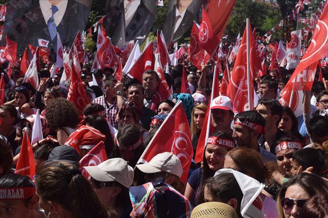 MHP UŞAK MİTİNGİ