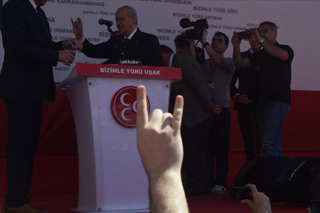 MHP UŞAK MİTİNGİ