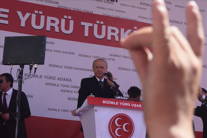 MHP UŞAK MİTİNGİ