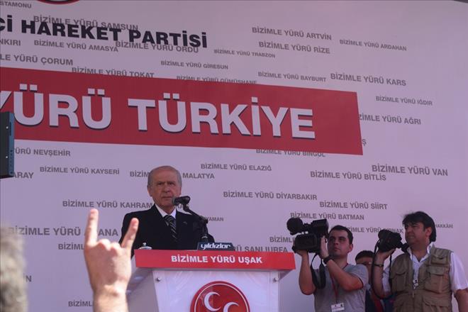 MHP UŞAK MİTİNGİ