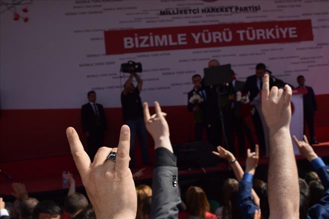 MHP UŞAK MİTİNGİ