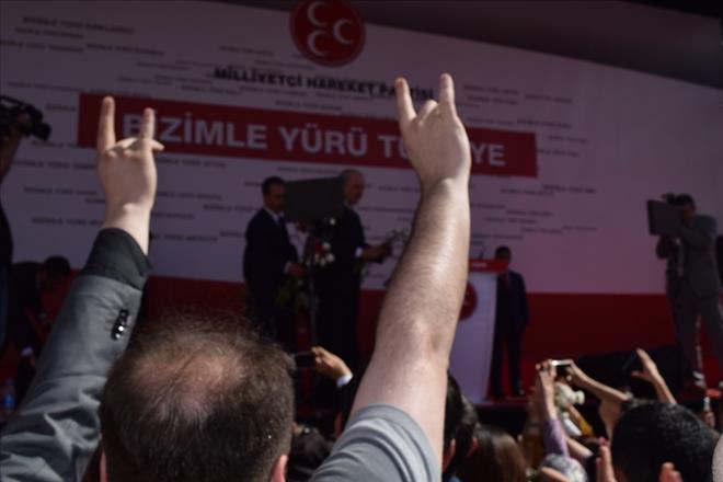 MHP UŞAK MİTİNGİ