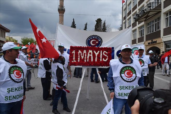 UŞAK`TA 1 MAYIS KUTLAMALARI