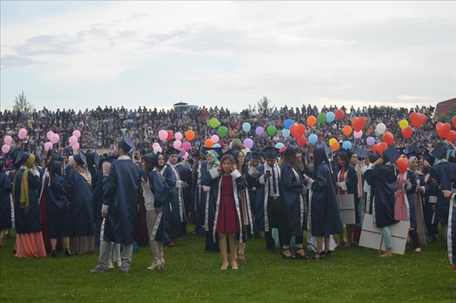UŞAK ÜNİVERSİTESİNDE MEZUNİYET COŞKUSU