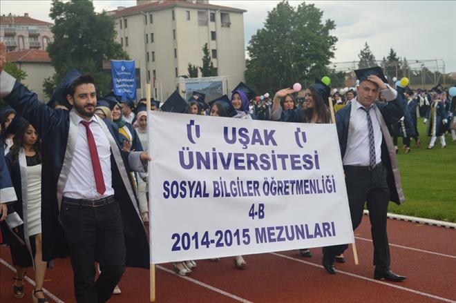 UŞAK ÜNİVERSİTESİNDE MEZUNİYET COŞKUSU