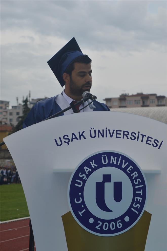 UŞAK ÜNİVERSİTESİNDE MEZUNİYET COŞKUSU