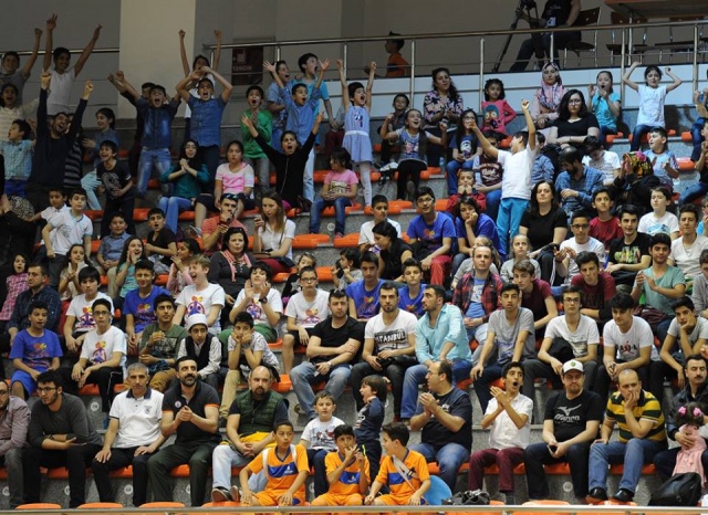 İstanbul Büyükşehir Belediyespor: 88 - Muratbey Uşak Sportif: 95