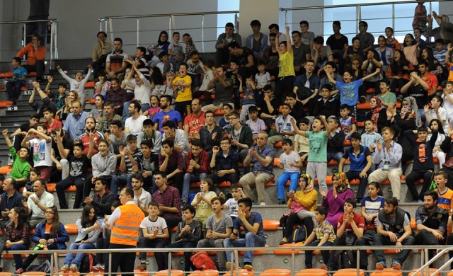 İstanbul Büyükşehir Belediyespor: 88 - Muratbey Uşak Sportif: 95