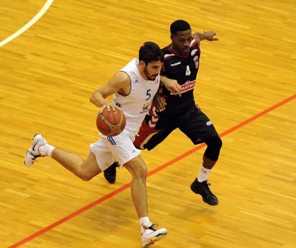 İstanbul Büyükşehir Belediyespor: 88 - Muratbey Uşak Sportif: 95