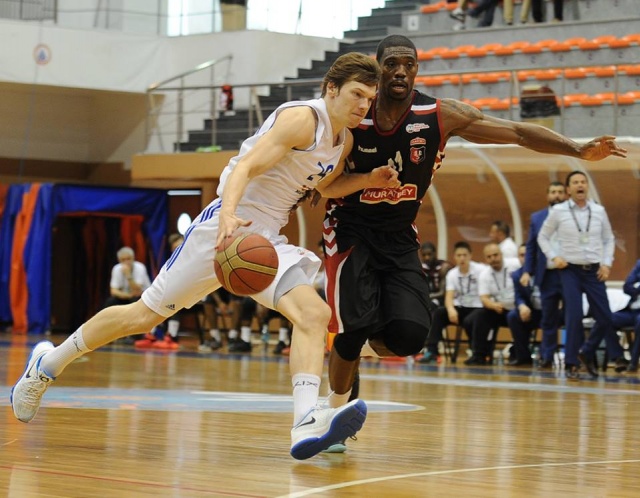 İstanbul Büyükşehir Belediyespor: 88 - Muratbey Uşak Sportif: 95