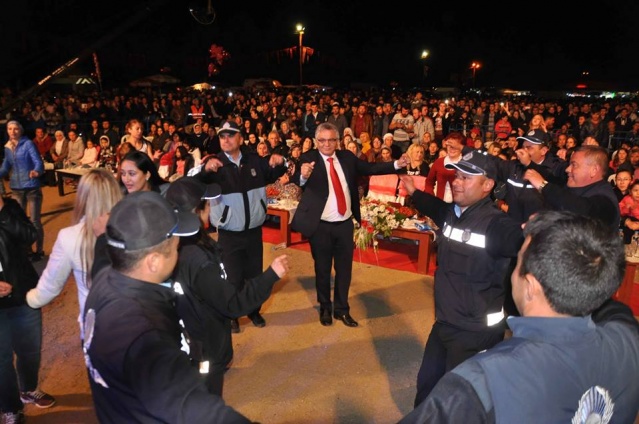 SİVASLI ÇİLEK FESTİVALİ