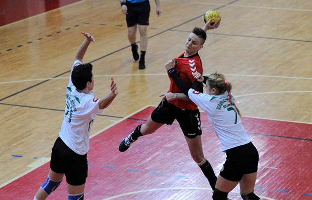 Genç Uşakspor: 32 - Bursa Osmangazi Belediyespor: 31