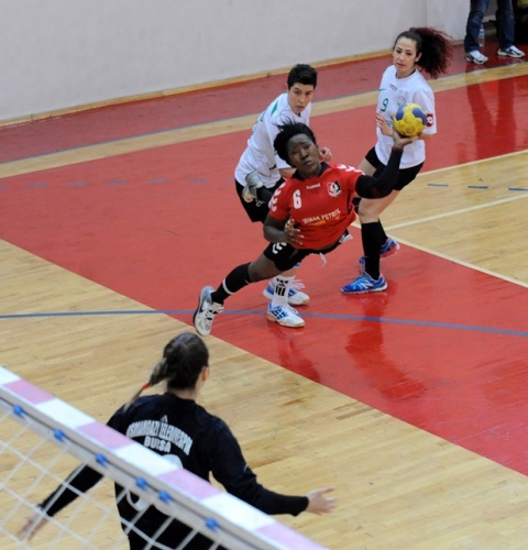Genç Uşakspor: 32 - Bursa Osmangazi Belediyespor: 31