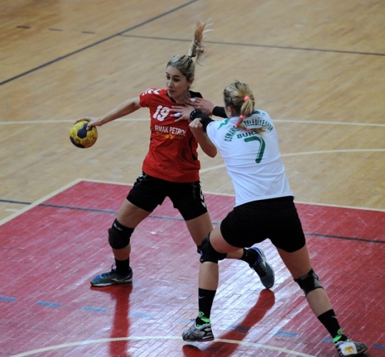 Genç Uşakspor: 32 - Bursa Osmangazi Belediyespor: 31