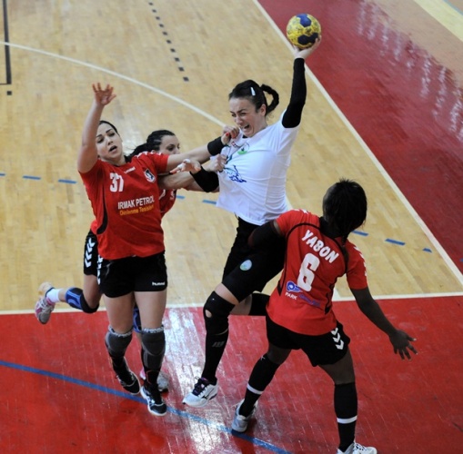 Genç Uşakspor: 32 - Bursa Osmangazi Belediyespor: 31