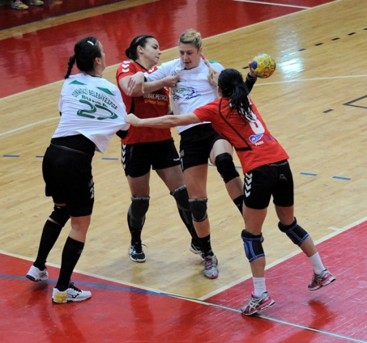 Genç Uşakspor: 32 - Bursa Osmangazi Belediyespor: 31