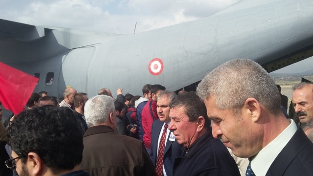 UŞAK ŞEHİDİNİ UĞURLUYOR