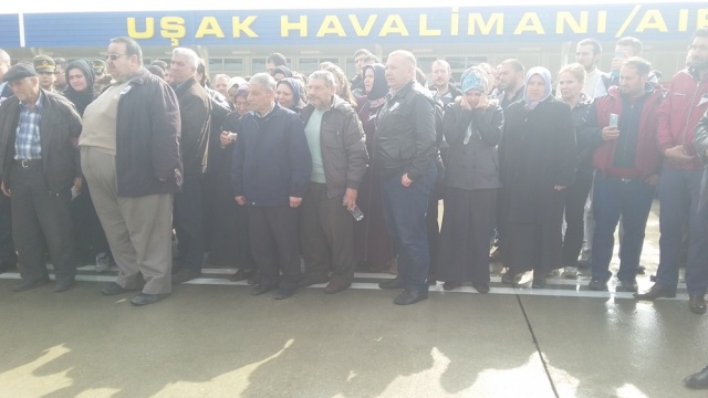 UŞAK ŞEHİDİNİ UĞURLUYOR