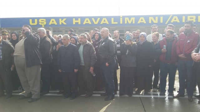 UŞAK ŞEHİDİNİ UĞURLUYOR