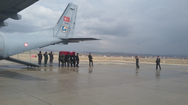 UŞAK ŞEHİDİNİ UĞURLUYOR