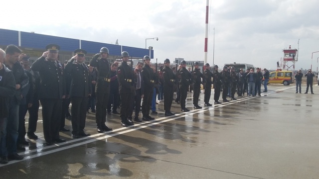 UŞAK ŞEHİDİNİ UĞURLUYOR