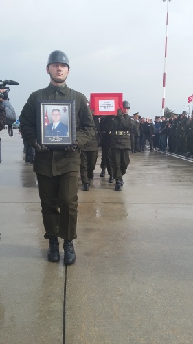 UŞAK ŞEHİDİNİ UĞURLUYOR