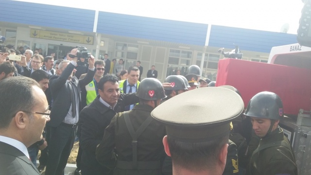 UŞAK ŞEHİDİNİ UĞURLUYOR