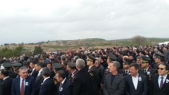 UŞAK ŞEHİDİNİ UĞURLUYOR