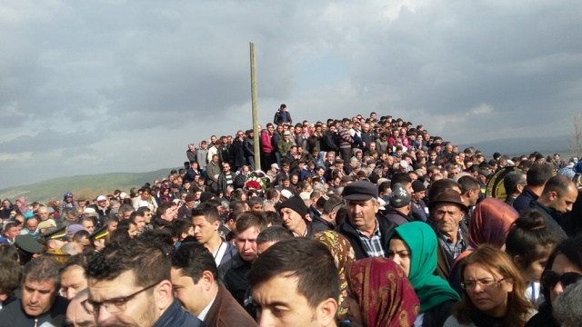 UŞAK ŞEHİDİNİ UĞURLUYOR