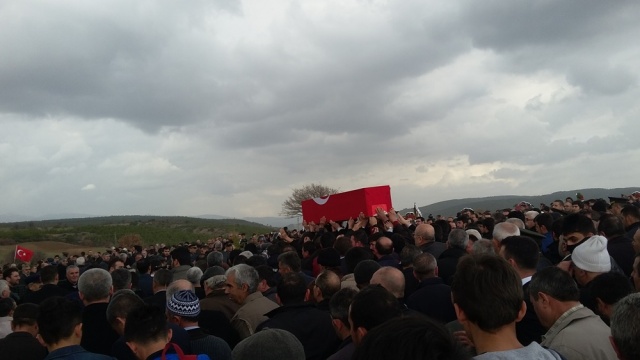 UŞAK ŞEHİDİNİ UĞURLUYOR