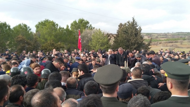 UŞAK ŞEHİDİNİ UĞURLUYOR