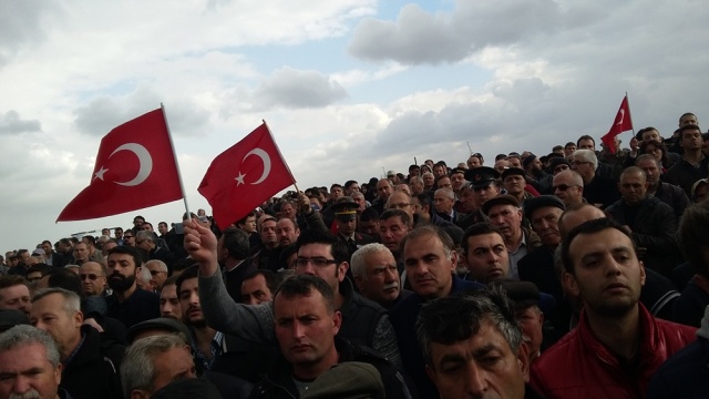 UŞAK ŞEHİDİNİ UĞURLUYOR