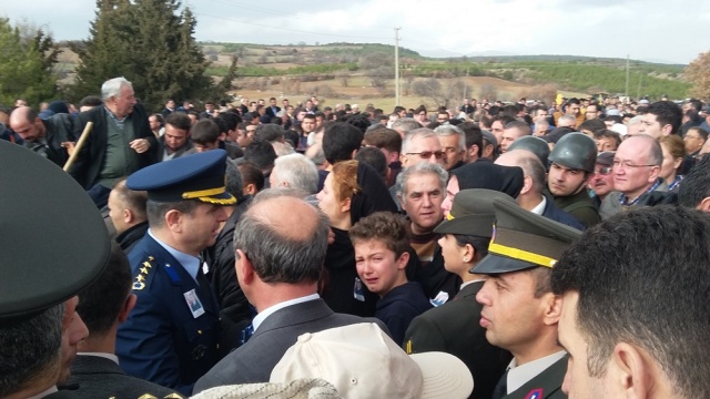 UŞAK ŞEHİDİNİ UĞURLUYOR