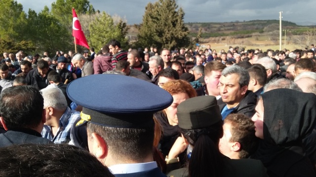 UŞAK ŞEHİDİNİ UĞURLUYOR