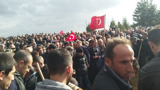 UŞAK ŞEHİDİNİ UĞURLUYOR